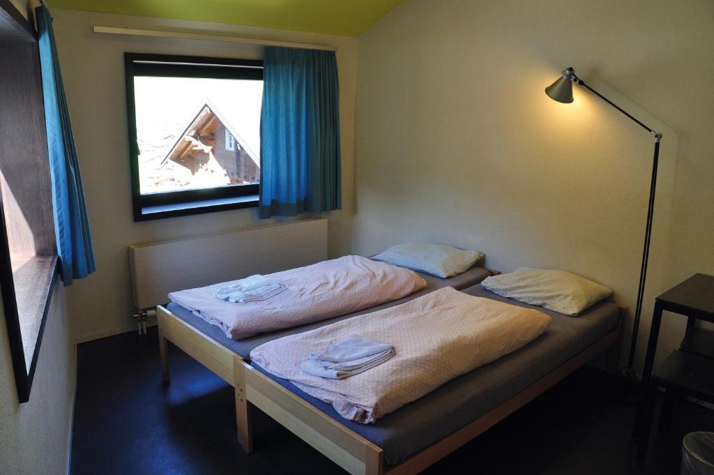 Zermatt Youth Hostel Habitación foto